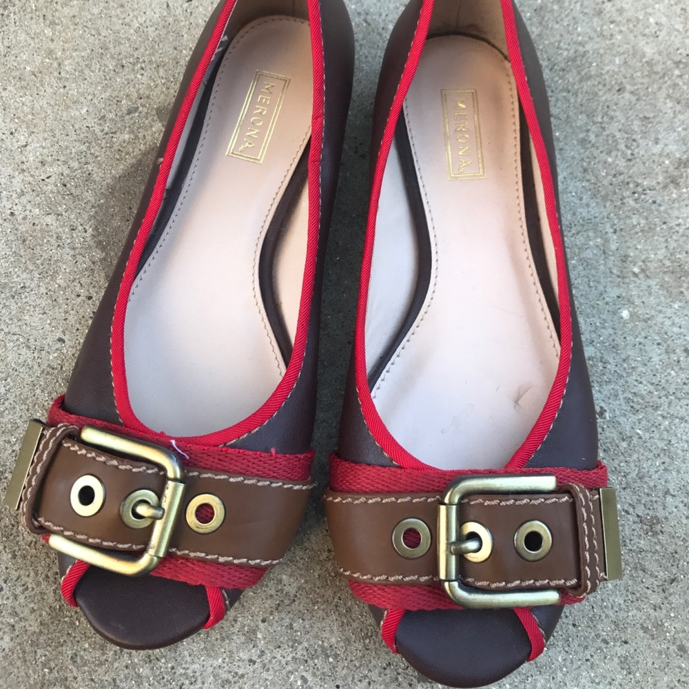 Merona open toe brown flats sandal shoe 5.5 5 1/2