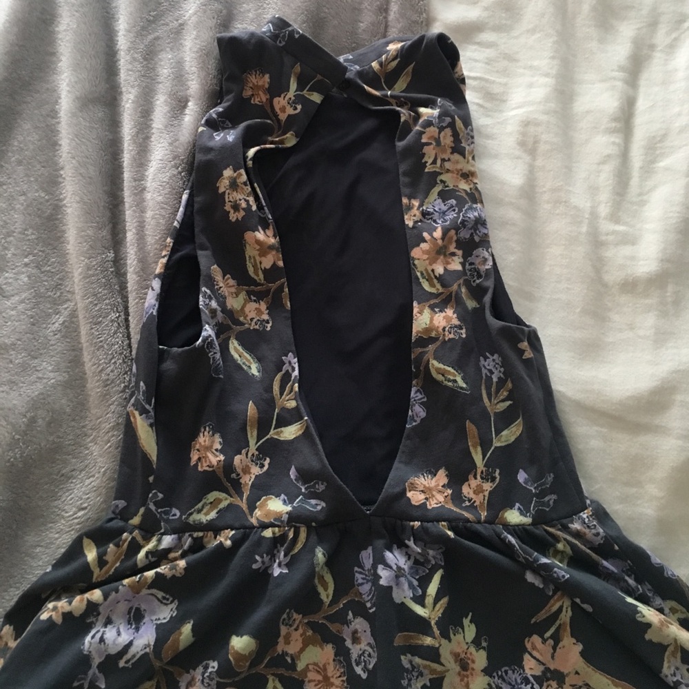 Floral romper - Picture 2 of 3