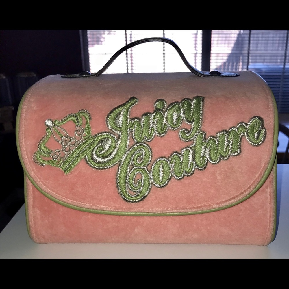 NWOT Authentic Juicy Couture make-up bag