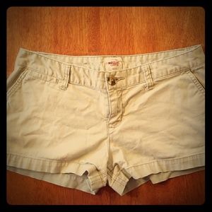 Mossimo tan shorts