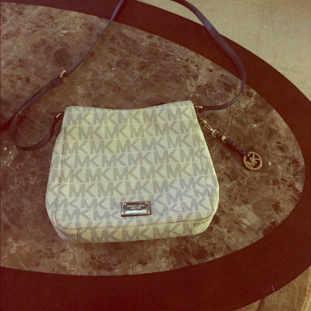 Michael by Michael Kors messenger bag white