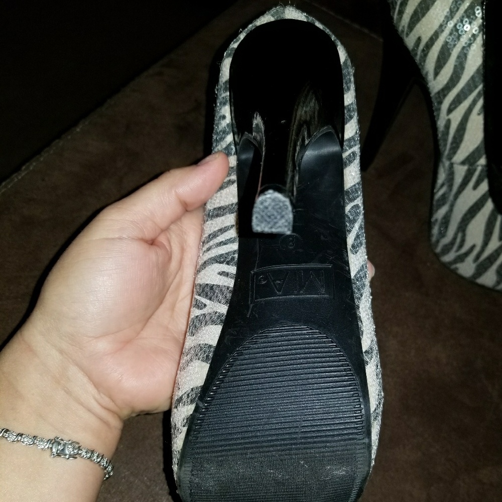Zebra Pattern Heels - Picture 3 of 4