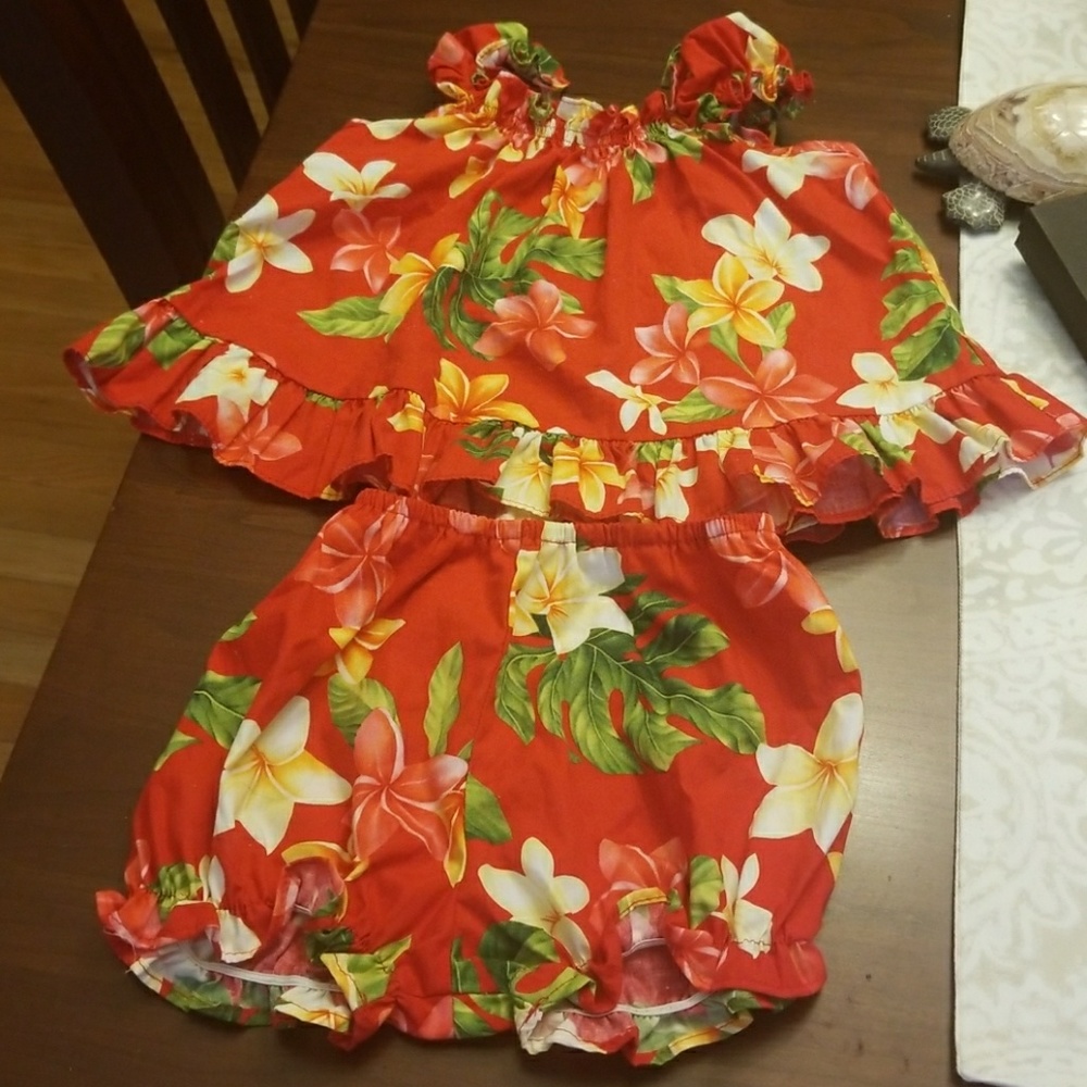 Hawaiian 2 piece outfit