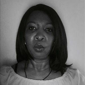 Meet your Posher, Angella