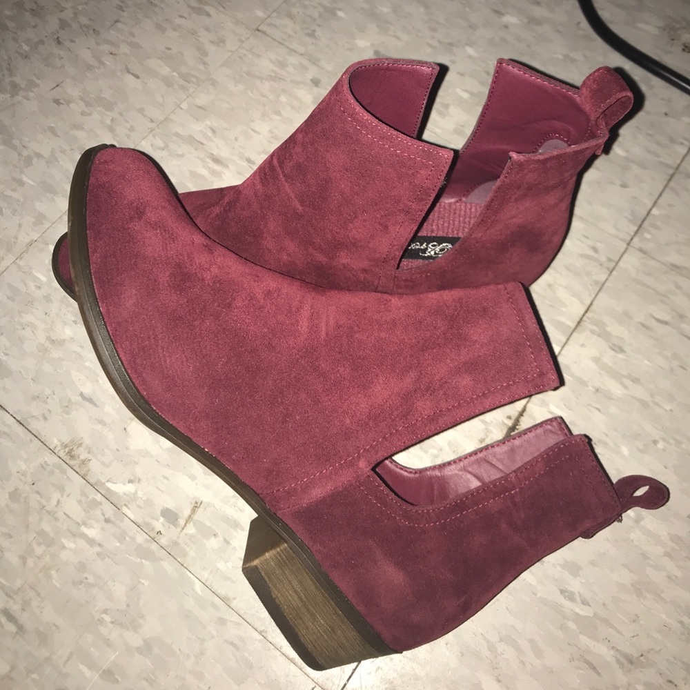 Ankle boots