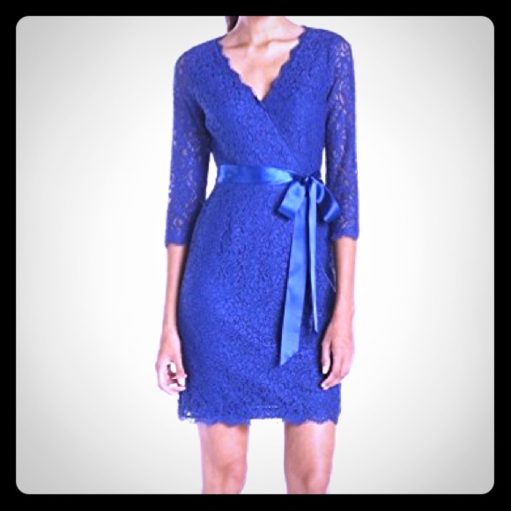 Adrianna Papell 3/4-Sleeve Lace Cocktail Dress