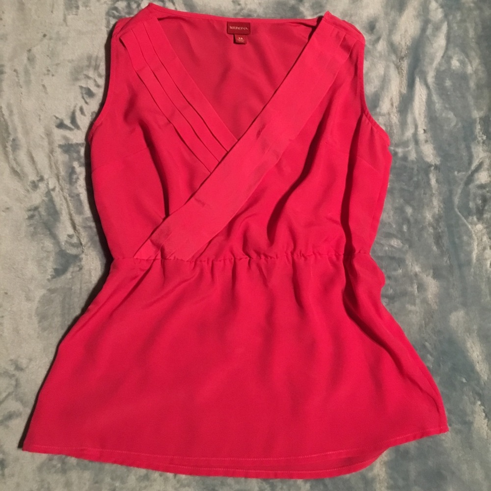 Sleeveless dress blouse