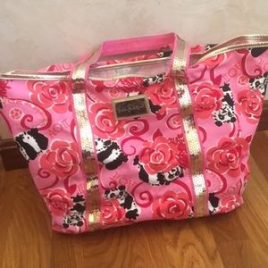 ISO Alpha Omicron Pi Lilly Pulitzer sparkle tote!!
