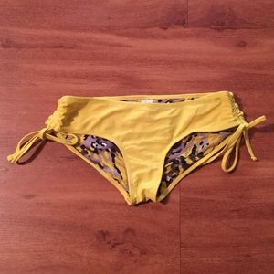 👙Bikin Bottom👙