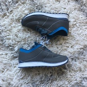 New Toddler Boys Size 8 Shoes