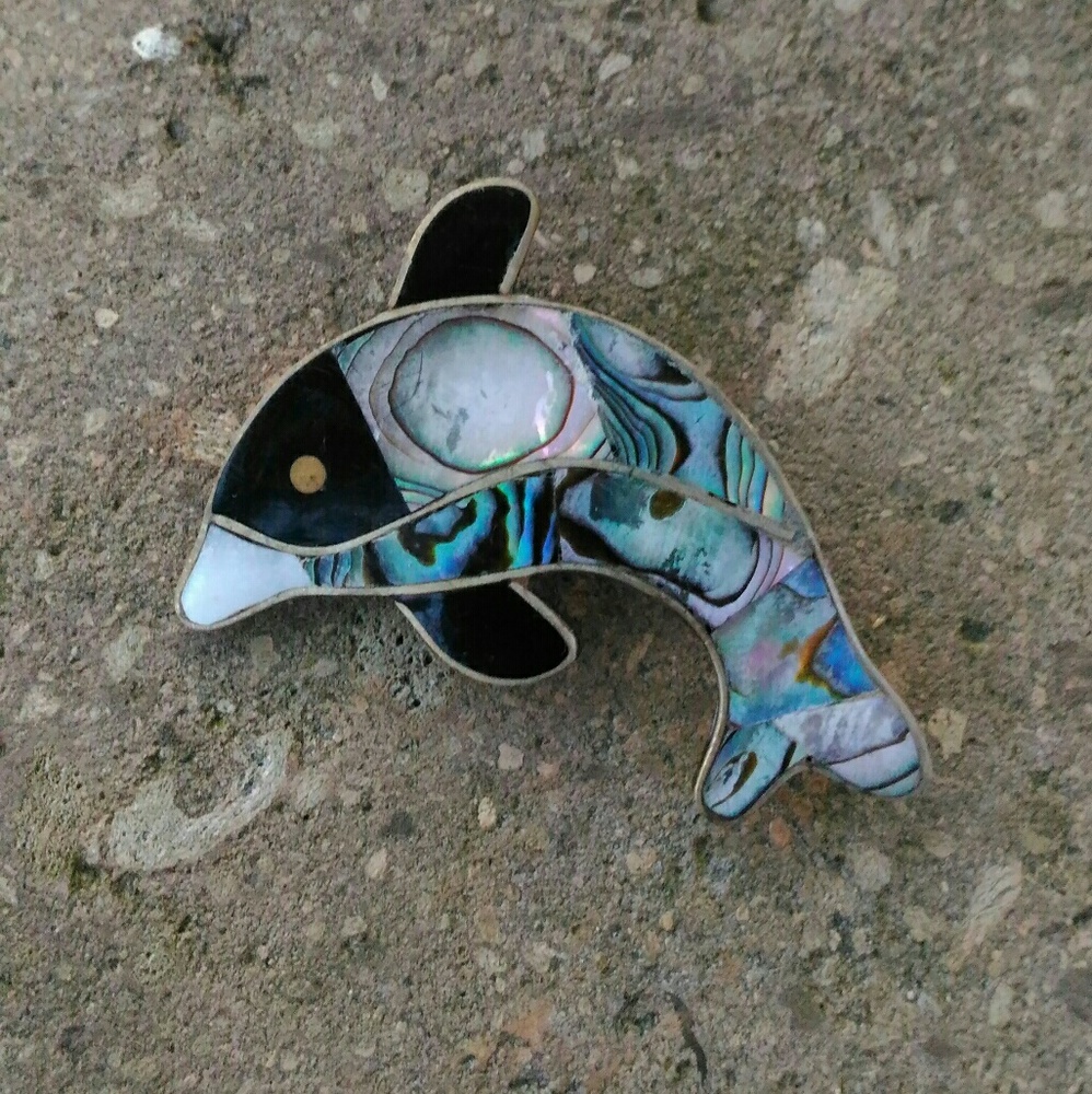 💖SOLD💖onyx abalone inlay alpaca dolphin pin