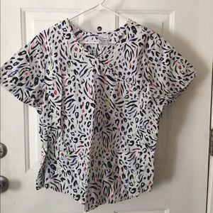 Print scrub top
