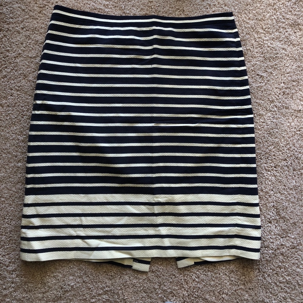 LAST CALL - J.Crew Pencil Skirt