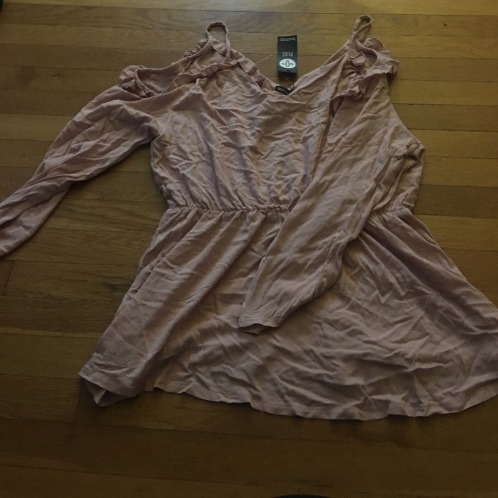 SUPER FUN BLUSH FLOUNCY BLOUSE