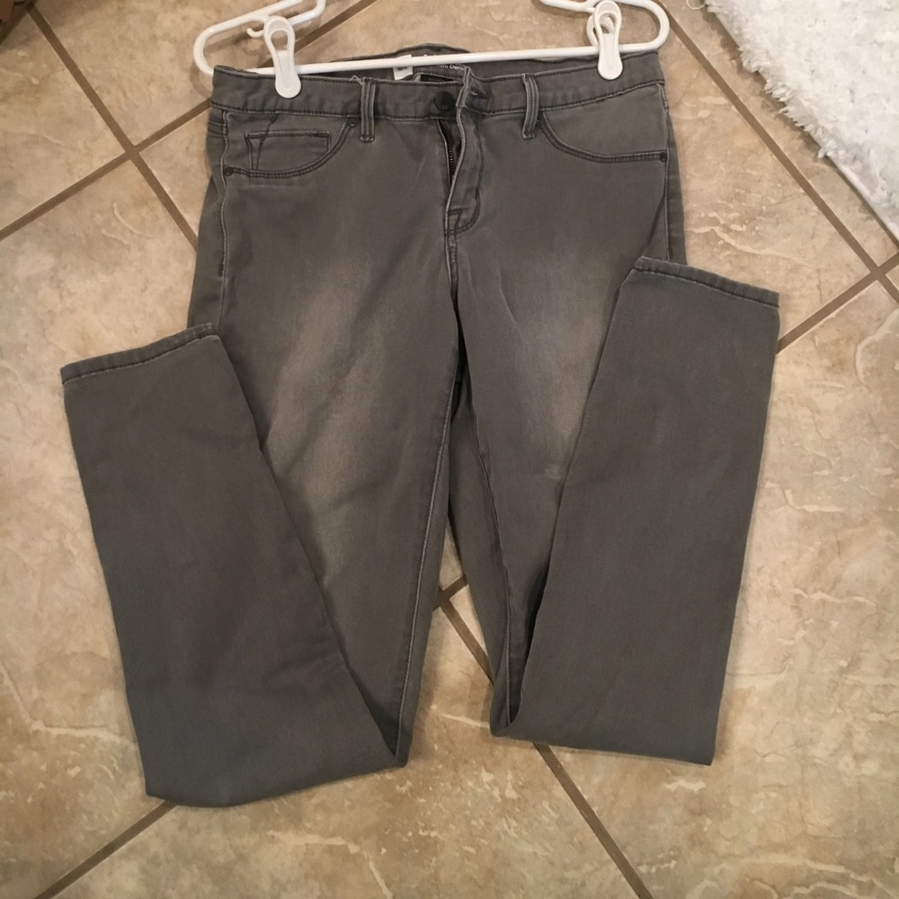 Mossimo gray denium skinny jean/legging.