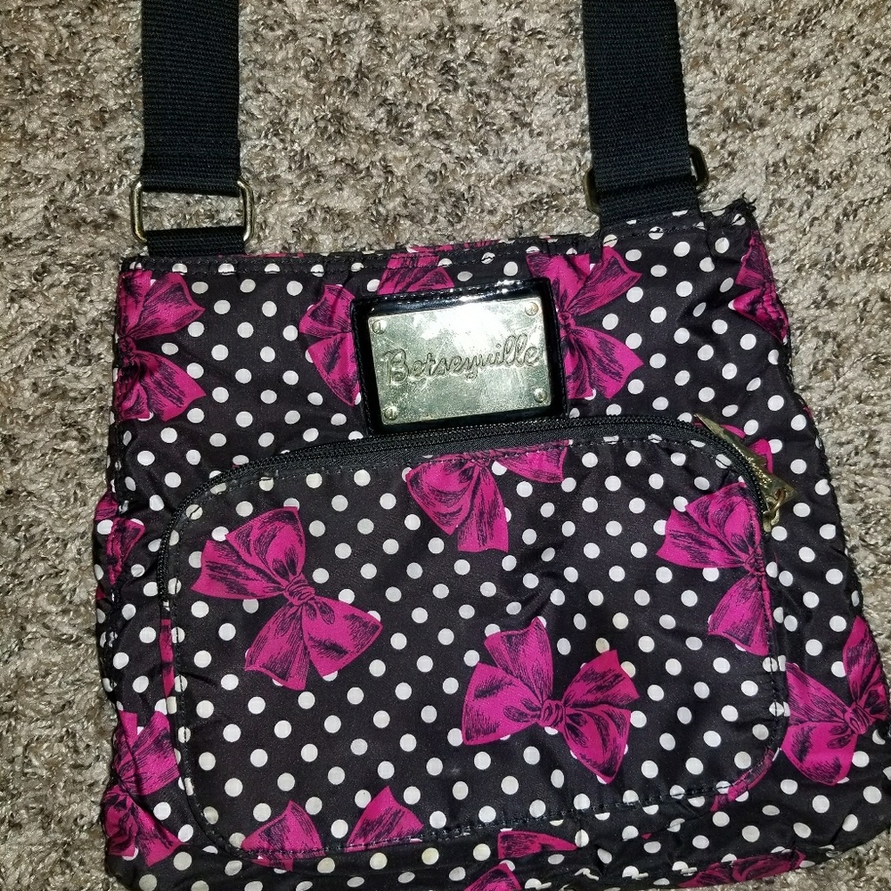 Betsy Johnson bow cross body