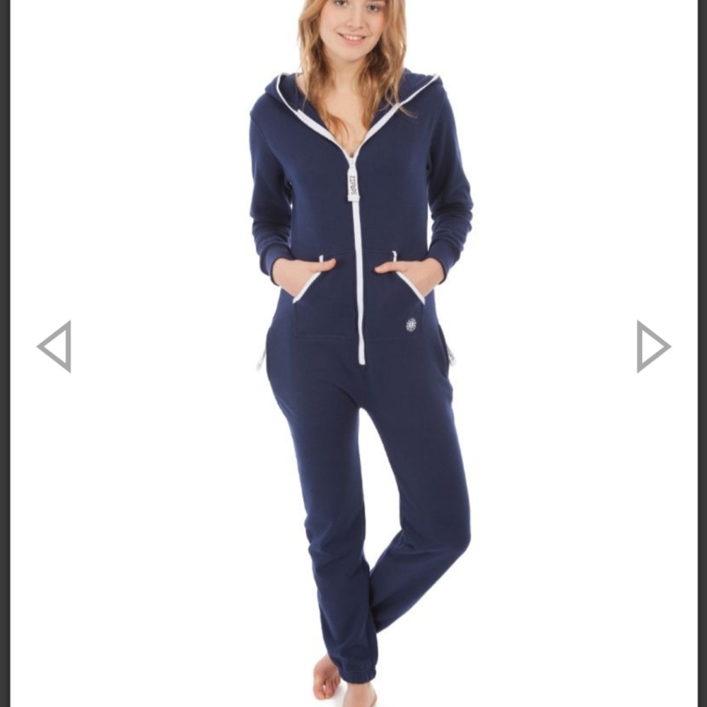 Nwt Zipups oneies