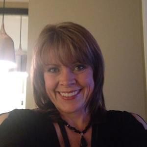 Meet your Posher, Leslie