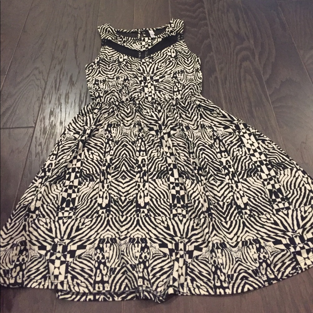 Black and white dress