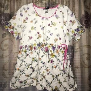 Runway (by Cherokee) XL Flowered Scrub Top