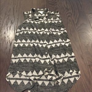 H&m black tribal blouse