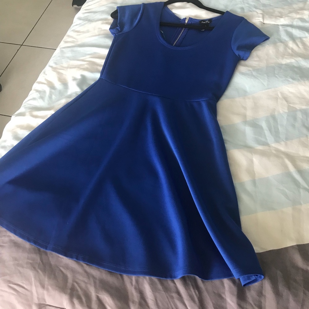 Blue Dress - Picture 1 of 4