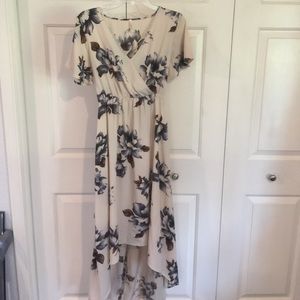 Off-white floral dress - hi low