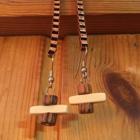 Handmade Good Wood Luck Fashion Earrings - Picture 2 of 4