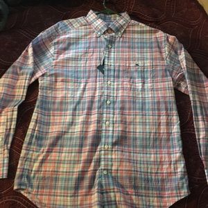 Vineyard Vines button up. Never worn out.