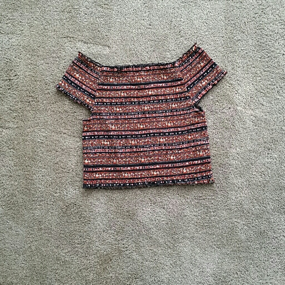 Crinkly, hippie croptop