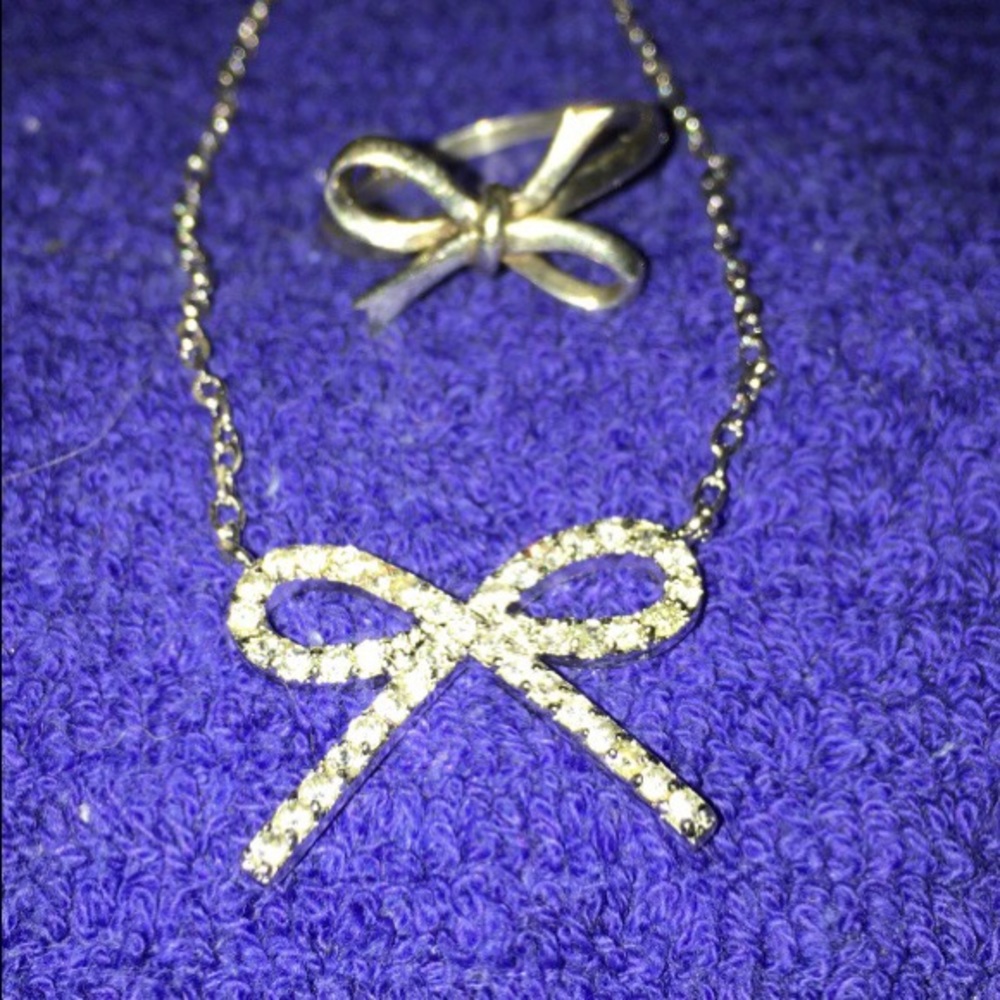 🔥FINAL SALE🔥 SS Bow Necklace & Ring set