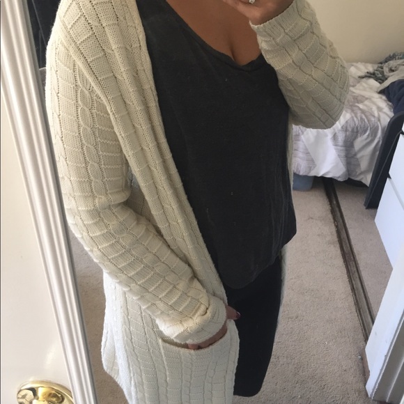 • Leo & Nicole • - Picture 3 of 6