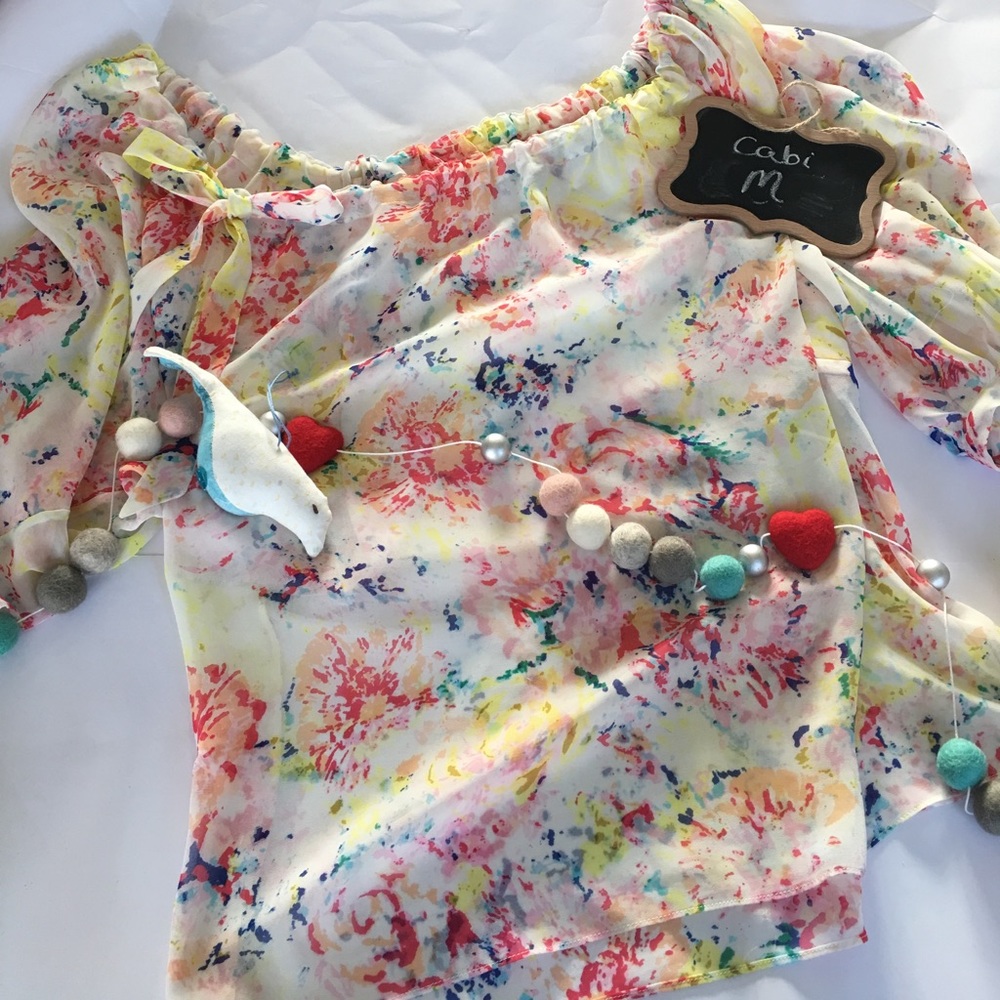 Cabi top