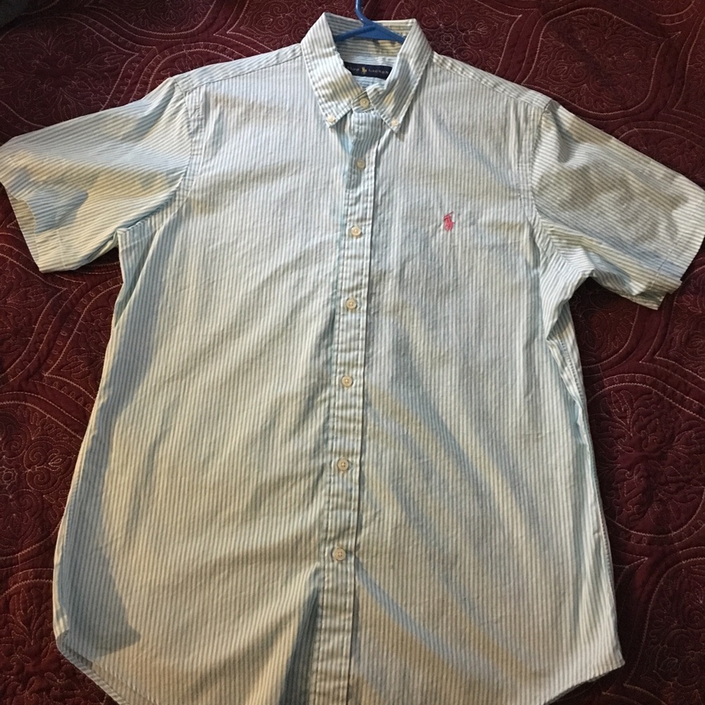 Short sleeve button up.