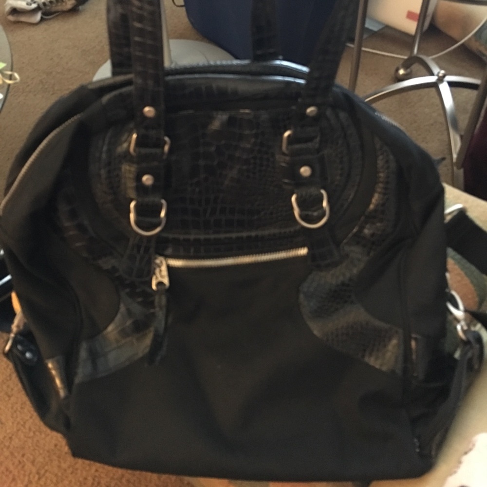 Lululemon gym bag with waterproof bag for wet item