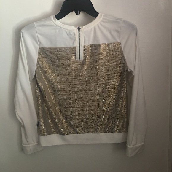 2/$25 🛍 DKNY Metallic Gold Crew Neck Girls Top - Picture 2 of 4