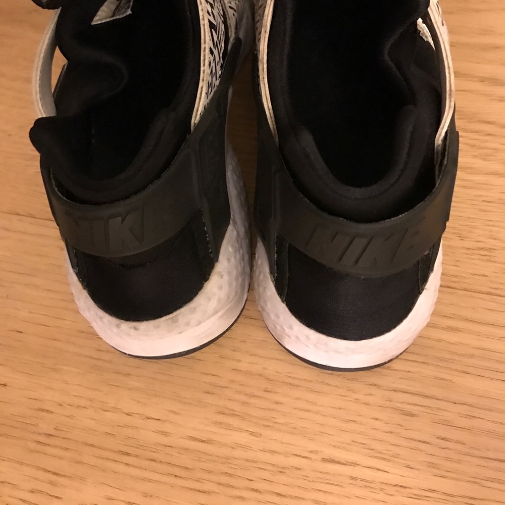 Nike Huarache - Picture 3 of 4