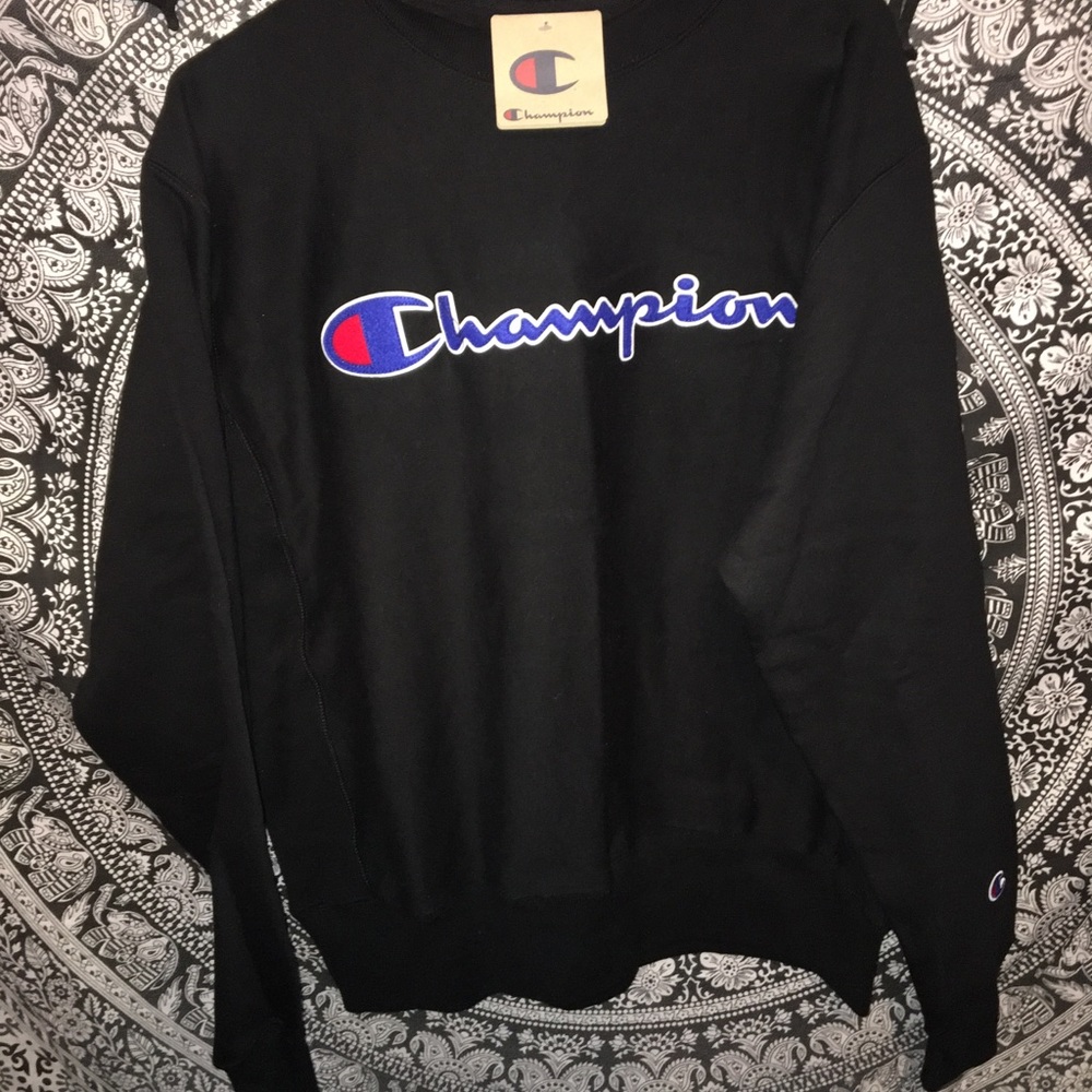 NWT Medium Black Champion Crewneck