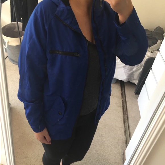 • Rena Jacket • - Picture 5 of 7