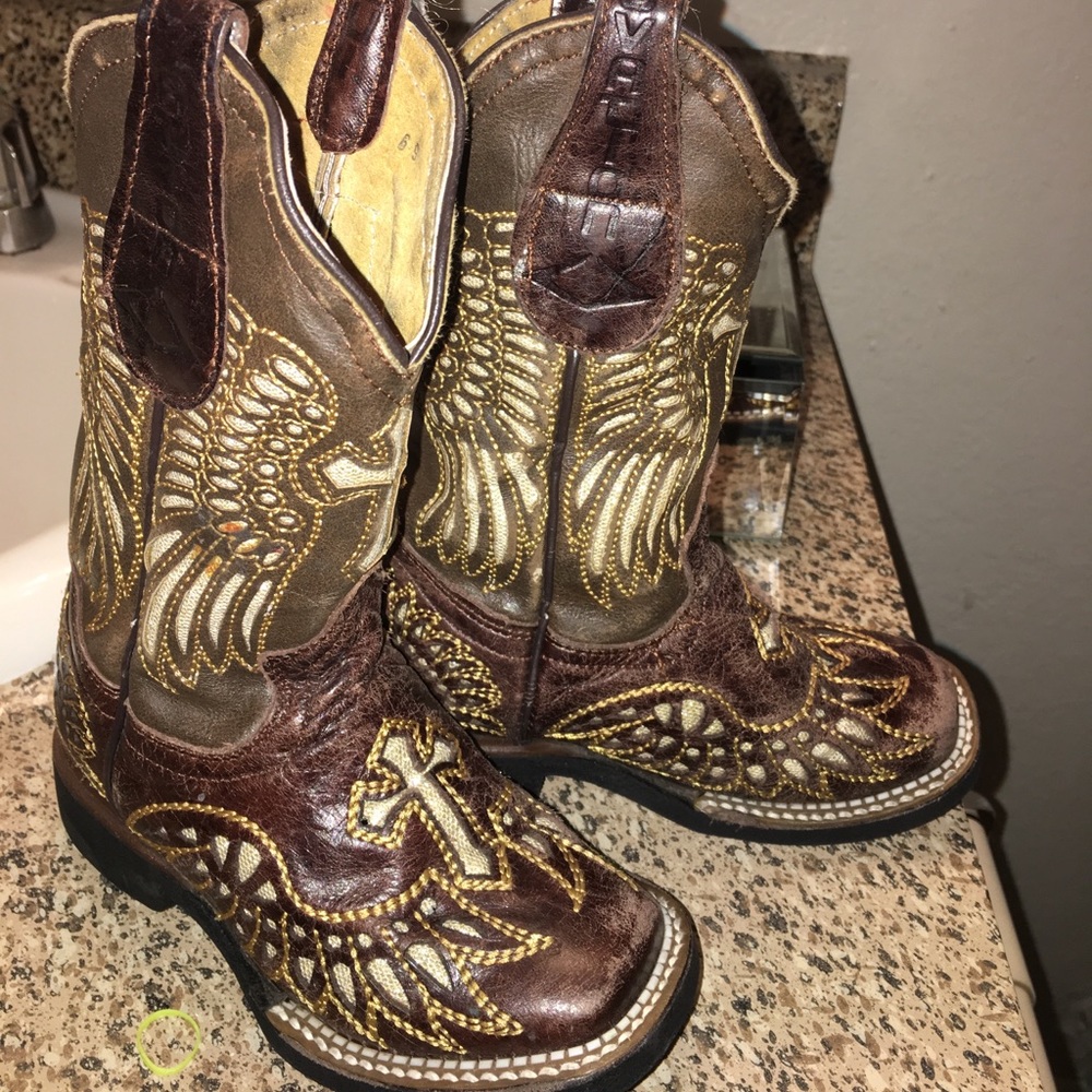 Little girls cowboy boots