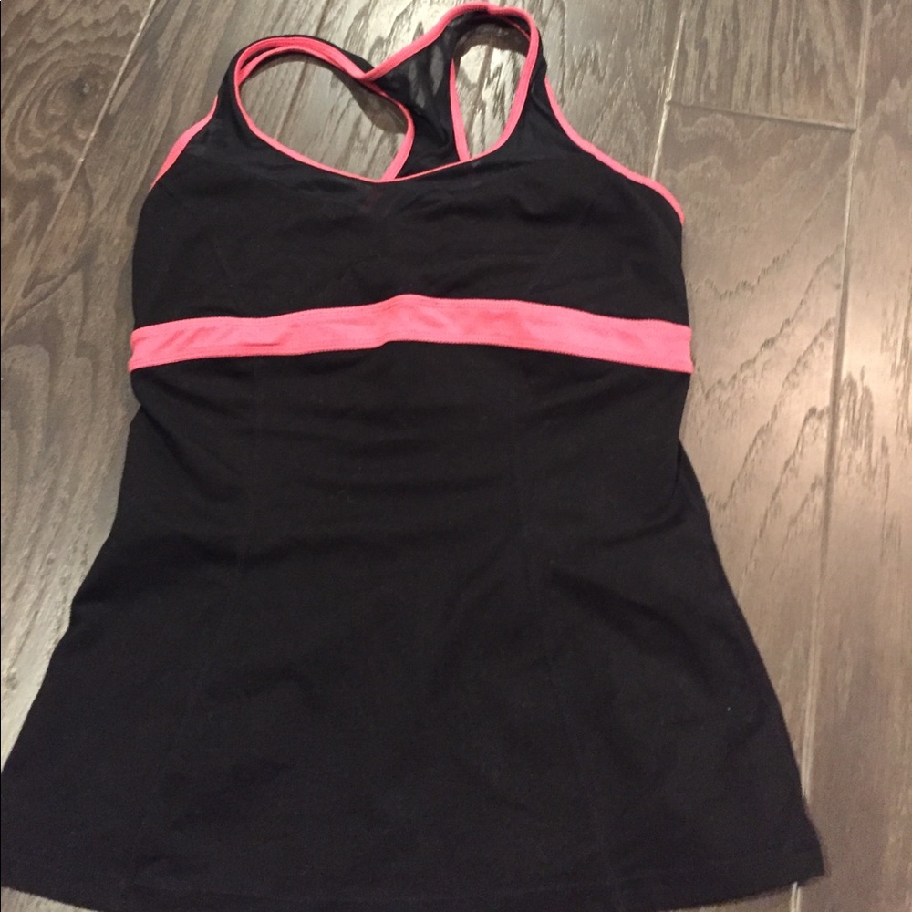 Black and pink Zella workout tank