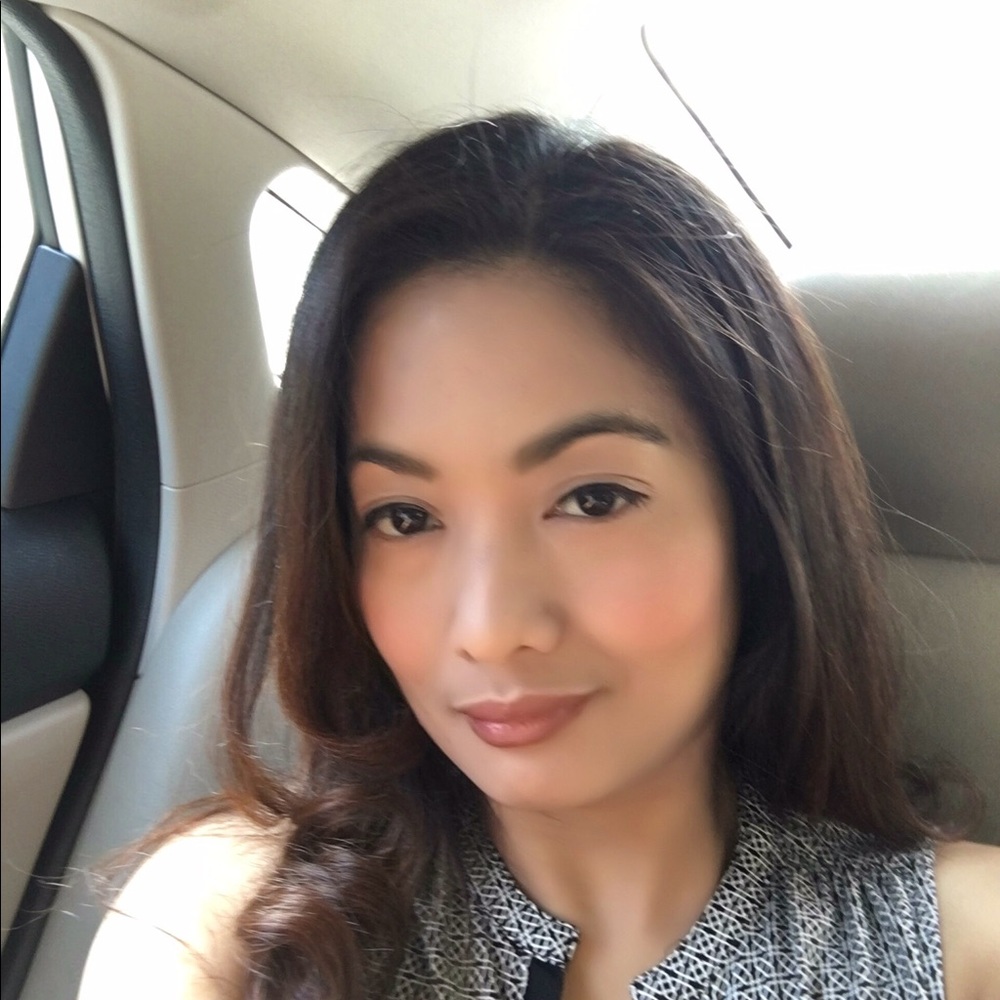 Meet your Posher, Rowena