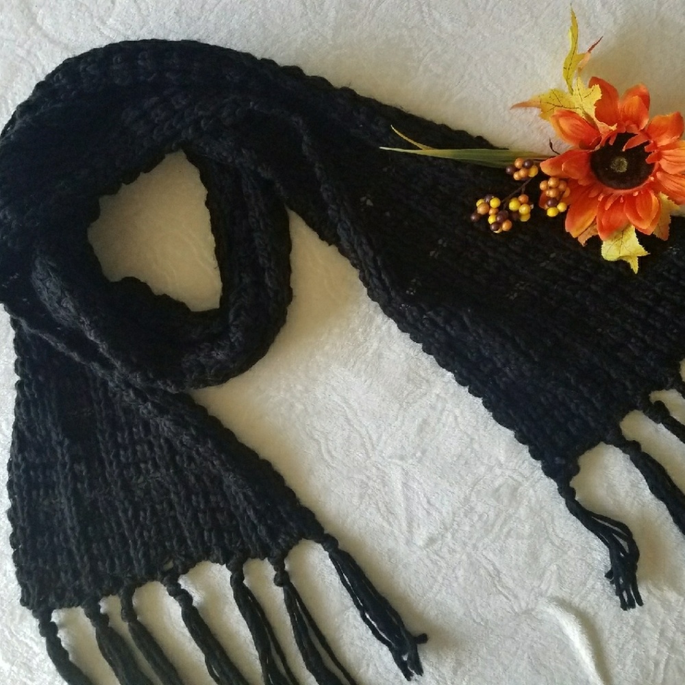  Cute Black Winter Scarf 