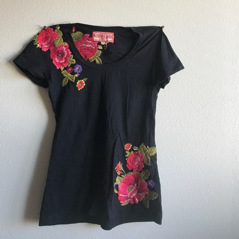 Gorgeous embroidered t-shirt.