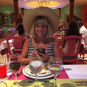 Meet your Posher, Joann