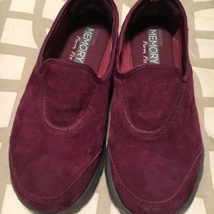 Skechers Memory Foam Shoes - Size 8-1/2