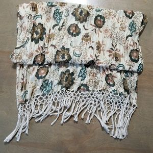 Lucky Brand floral rectangle scarf