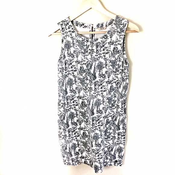 Jack Wills Dresses & Skirts - Jack Wills Size 2 Dress in Black & White