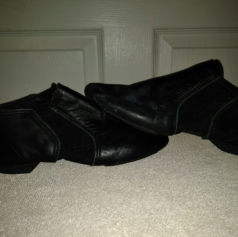 Jazz dance shoes