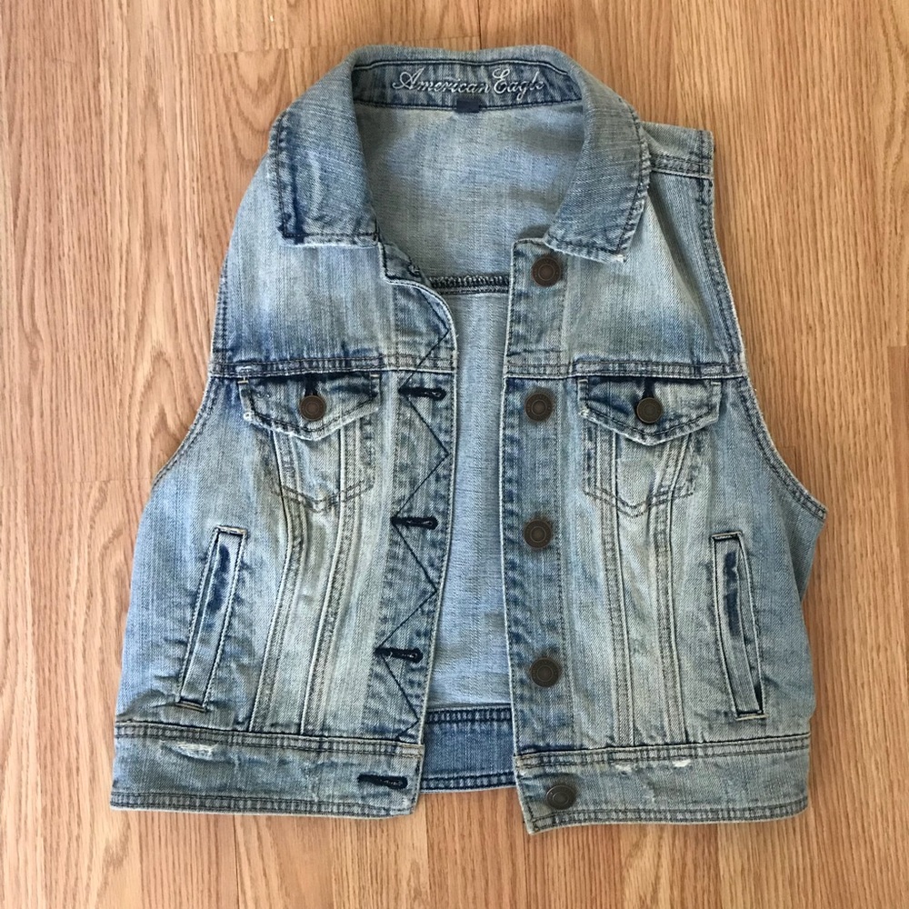 AE denim vest
